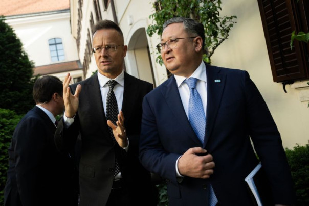 Хорватский вариант &laquo;альтернативного&raquo; транзита нефти не устраивает Венгрию и Словакию