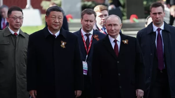 Путин принял участие в военном параде в Пекине в качестве главного гостя