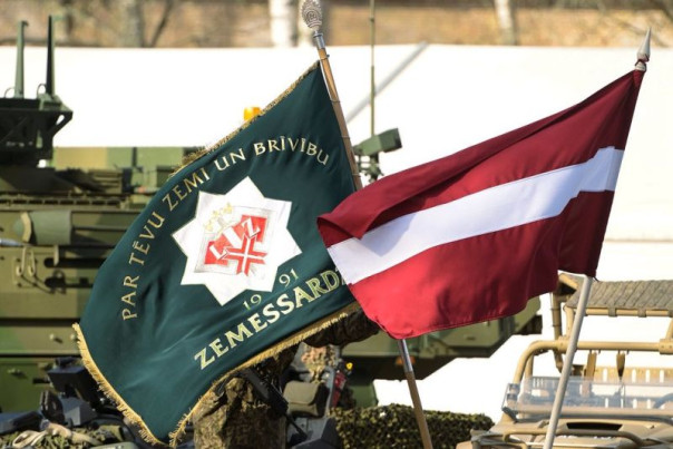 В Латвии создают сеть добровольных ягдкоманд для охоты на &laquo;российских агентов&raquo; и &laquo;диверсантов&raquo;