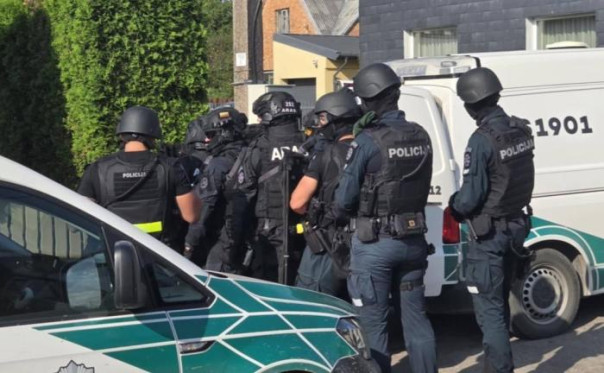 В Латвии создают сеть добровольных ягдкоманд для охоты на &laquo;российских агентов&raquo; и &laquo;диверсантов&raquo;