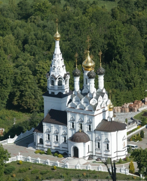 Великий праздник День великомучениц Веры, Надежды, Любови и матери их Софии отмечаем 30 сентября, чем известны святые, расписание богослужений