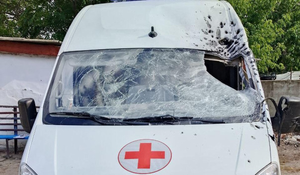 ВСУки нанесли удар по машине скорой помощи в Алешках и по больнице в Белгородской области, есть пострадавшие