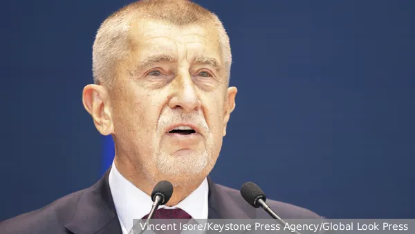 На выборах в Чехии лидирует "пророссийская" партия, обещающая блокировать помощь Украине