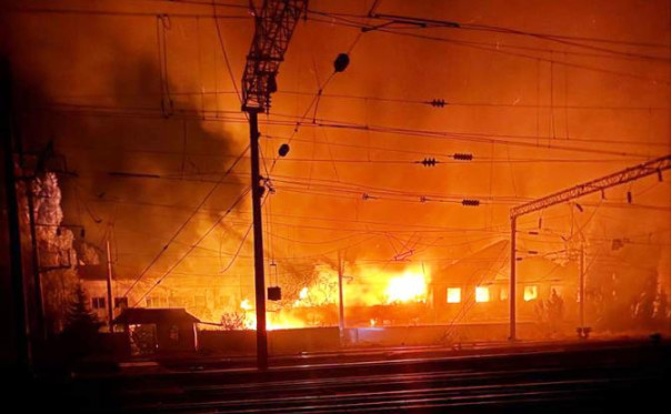 Объятая огнём Одесса и сполохи в Днепропетровске &mdash; ночи на Украине становятся всё страшнее