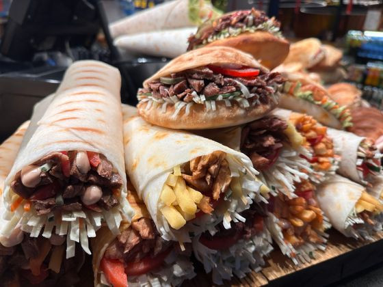 Опасный перекус: онигири и шаурма стали причиной массового отравления