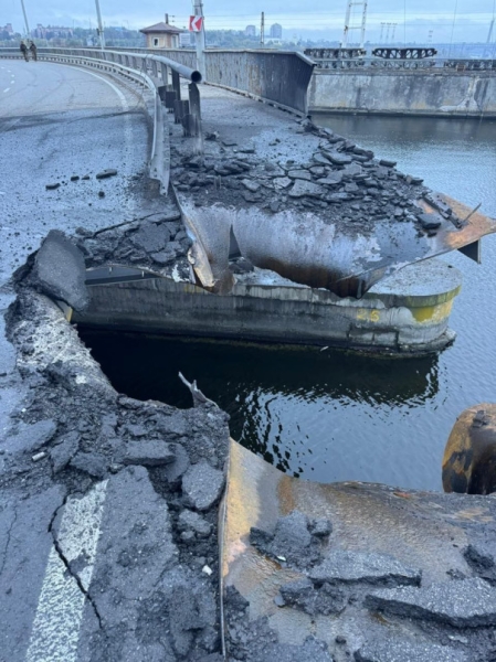 Появились кадры с ДнепроГЭС, по которой нашими войсками были нанесены удары.