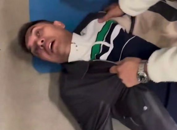 Русский паренек, вырубивший неадеквата &laquo;двоечкой&raquo;, стал героем западных соцсетей