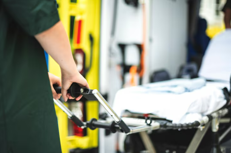 Услуги платной скорой медицинской помощи: когда нужна быстрая и надежная поддержка