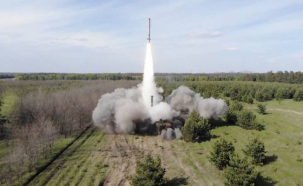 &laquo;Сырский уже не контролирует ситуацию&raquo;: Киев взбешен неудачами ВСУ под Покровском и требует от генерала &laquo;перемог&raquo;