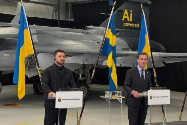 Украина и Швеция договорились о поставке до 150 самолётов Gripen