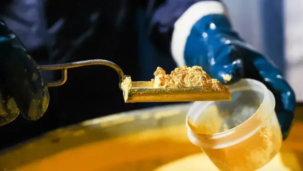 Урановый лом, или как взять весь мир за горло