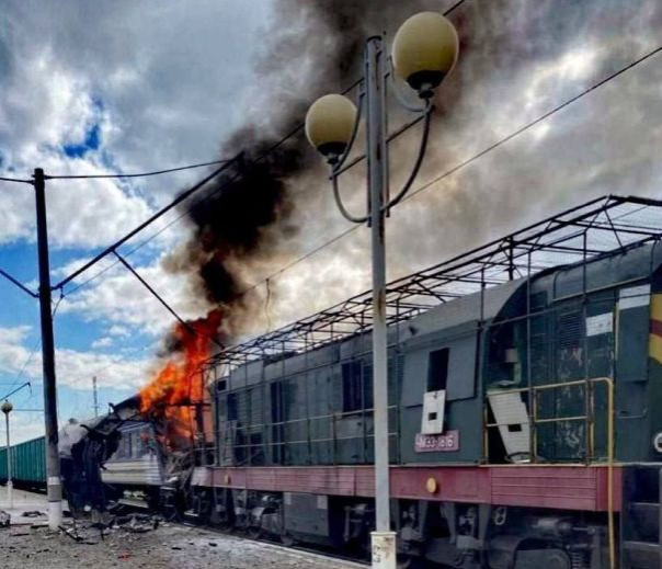 В Сумской Шостке поражены грузовые составы врага