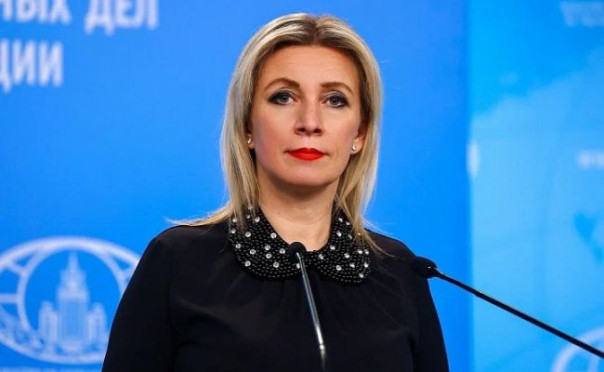 Захарова возмущена выпадом Польши, не пустившую делегацию России в Варшаву
