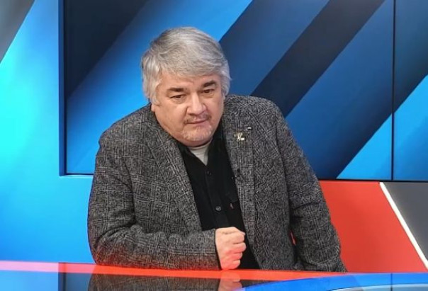 Ростислав Ищенко: Зеленский и Трамп похожи тем, что они оба пытаются продлить агонию Украины и США