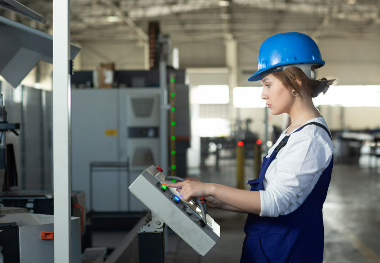 Вертикальный обрабатывающий центр: Технология точности и эффективности в производстве