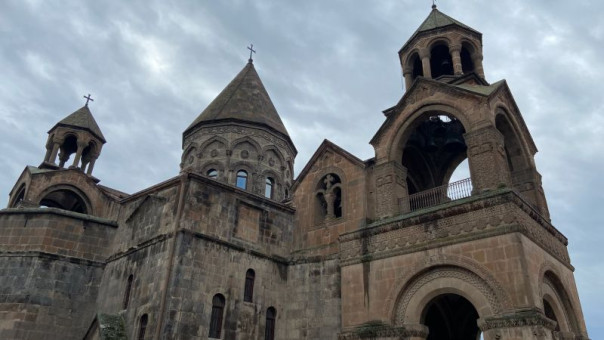 Армения: «компромат в рясах» и «Четвёртая Республика» по лекалам официального Баку