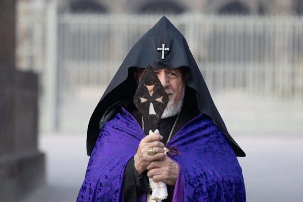 Армения: «компромат в рясах» и «Четвёртая Республика» по лекалам официального Баку