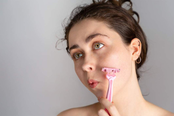 Сами с усами: от фастфуда у школьниц растут волосы на лице