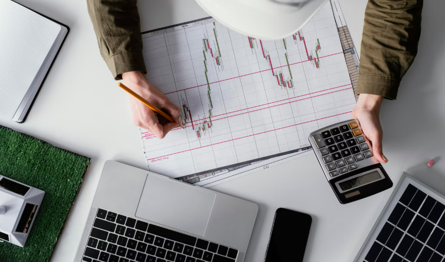 Как обезопасить себя при онлайн-инвестициях и избежать финансовых схем