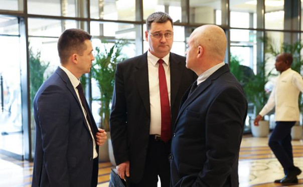 Европа ждёт не дождётся мира на Украине, чтобы отменить санкции и вернуться к диалогу с Москвой