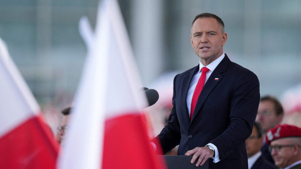 Навроцкий выступил за прочный мир между Россией и Украиной