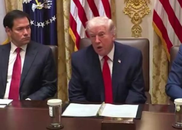 Трамп утверждает, что Путин согласился на &laquo;энергетическое перемирие&raquo;