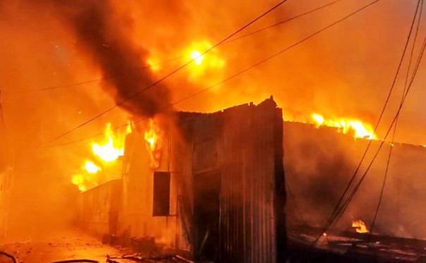 В Киеве и Днепропетровске &mdash; полный мрак, &laquo;Искандеры&raquo; и &laquo;Герани&raquo; разнесли все подстанции в Кривом Роге