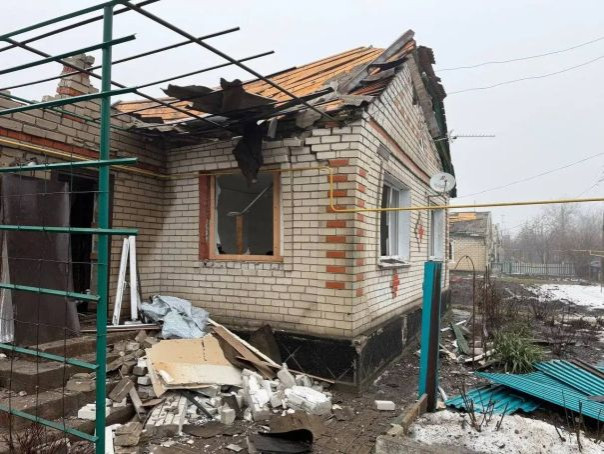 15 человек пострадали при массированной атаке украинских дронов в ЛНР