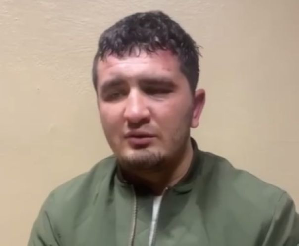 Гражданина Узбекистана выдворили из РФ за оскорбления девочек-подростков в школьном чате и угрозы им личными разборками