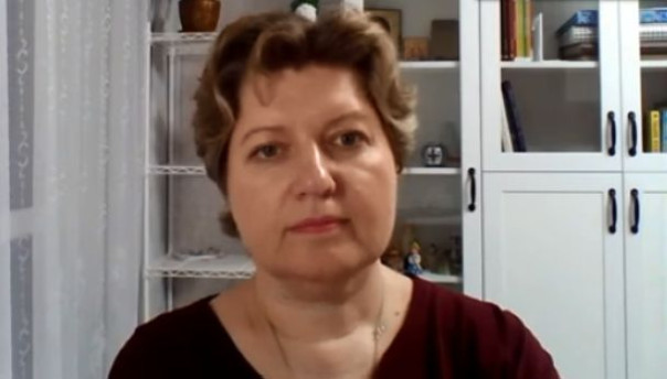 Ирина Алкснис: Трамп имитирует мирный процесс по Украине и сильно рискует, готовясь ударить по Ирану