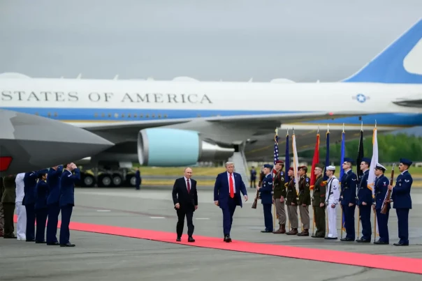 Польская пресса раскручивает термин &laquo;пакт&raquo; в отношении переговоров России и США