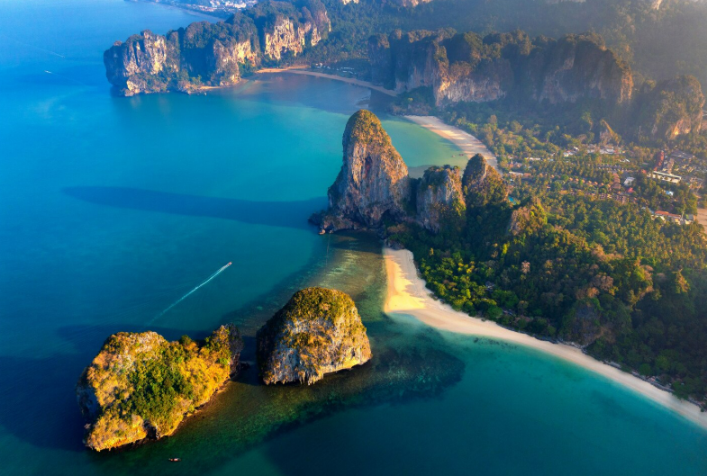 Пространство вашей мечты: Почему аренда частной виллы на Пхукете — это новый мировой стандарт идеального отдыха