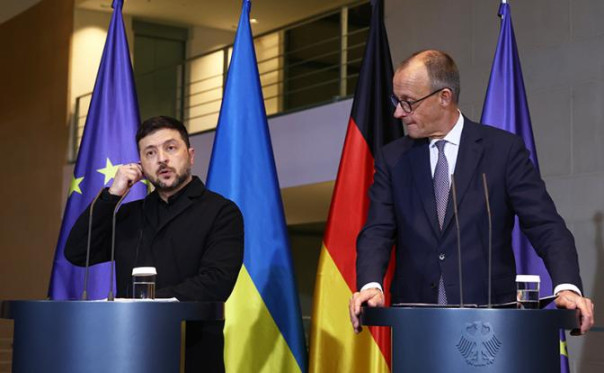 Зеля, рыдай! Немецкий канцлер предложил радикальное решение «украинского вопроса»