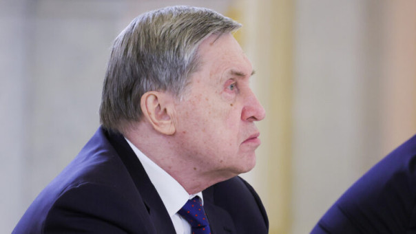 FT: Ушаков дал нецензурный ответ на план помощников Макрона по Украине