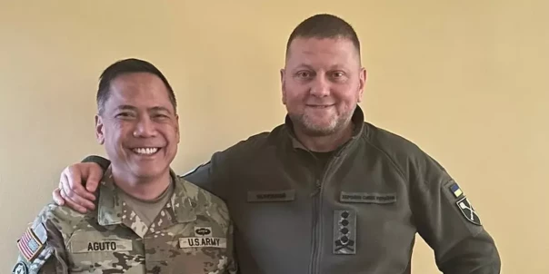 Генерал из США получил сотрясение мозга после литра выпитой в Киеве чачи и потерял секретные документы