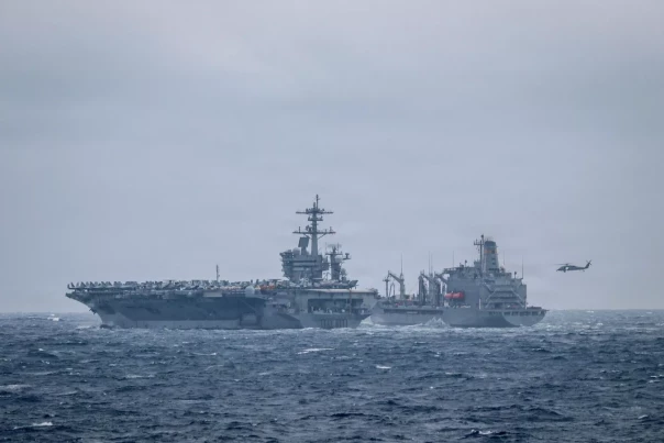 Иран утверждает, что вывел из строя авианосец ВМС США "Авраам Линкольн"