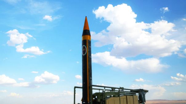 КСИР: Иран намерен применять ракеты с боевой частью свыше 1 тонны