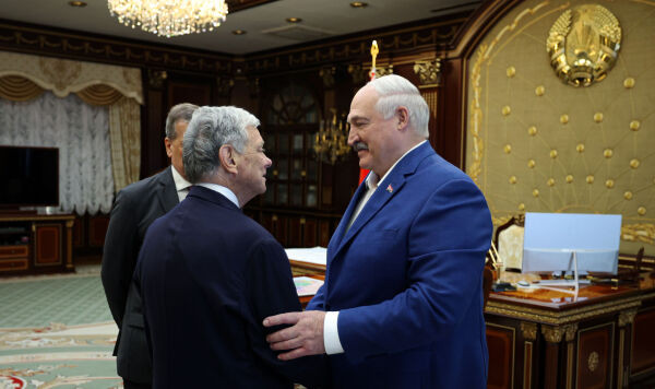 Литва хочет от Лукашенко "чистое небо" &ndash; и просит Трампа помочь