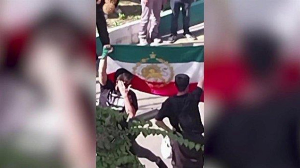 Почему принц Реза Пехлеви в Иране не повторит успех Ахмеда аш-Шараа в Сирии?