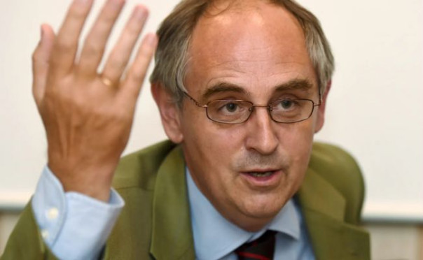 У Британии выбор: либо сосать Парижу, либо оставаться в стороне &mdash; The Times