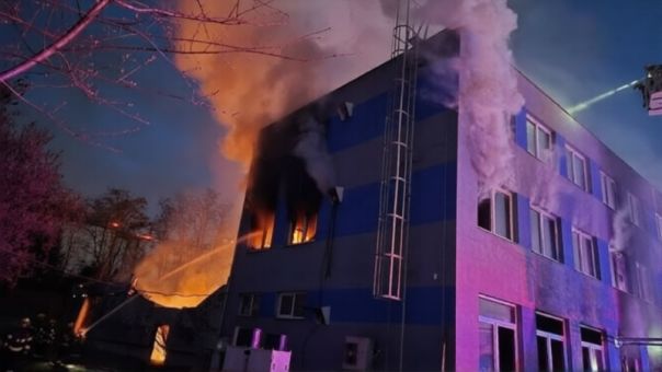 В Чехии подожгли предприятие украинской компании Archer, которая производит тепловизоры для ВСУ.