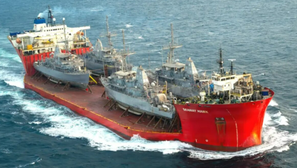 Исторические напёрстки: Ормуз не вывезет двоих. О морской блокаде Пролива