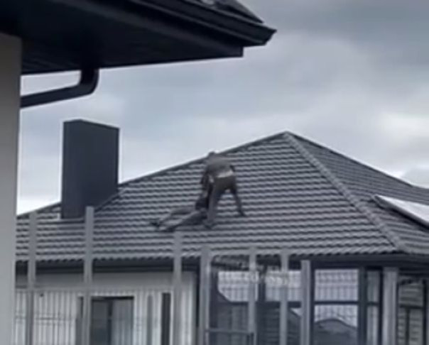 Людоловы охотятся на украинцев даже на крышах.| Мужчина ударил ножом в шею двоим ТЦКшникам