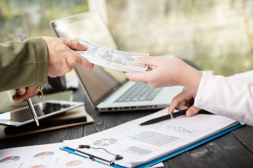 Цифровые займы: как экран смартфона превращается в кошелёк с деньгами