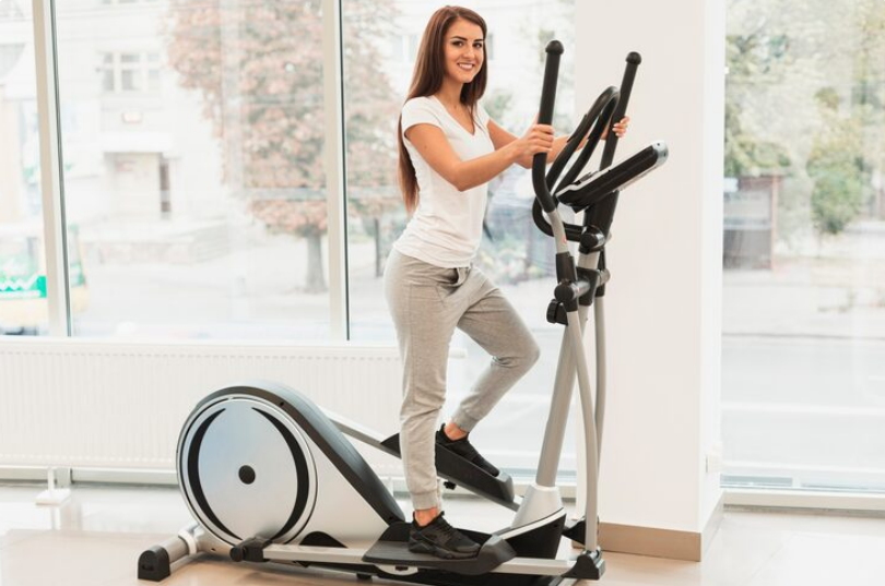 Эллиптический тренажёр: идеальное сочетание эффективности и мягкости для здоровья