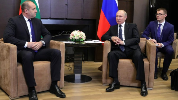 Триумф Румена Радева на парламентских выборах в Болгарии не понравился ни Брюсселю, ни Киеву