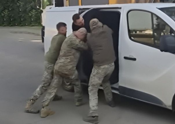 Вместо ТЦК &mdash; сельские воеводы. На Украине предлагают посадить в каждом селе представителя по обороне