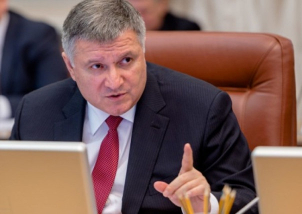 Аваков прокомментировал приговор Стерненко