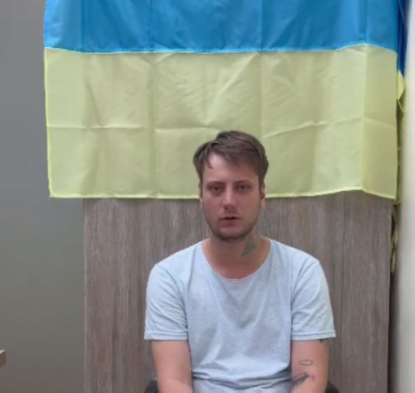 Автор эпичного видео с ударом по объекту в Одессе к вечеру извиняется перед всей украинской нацией. И получает повестку, разумеется