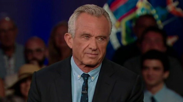 Четвёртый по счету Кеннеди, претендующий на президентство, обнажает фальшь американской демократии